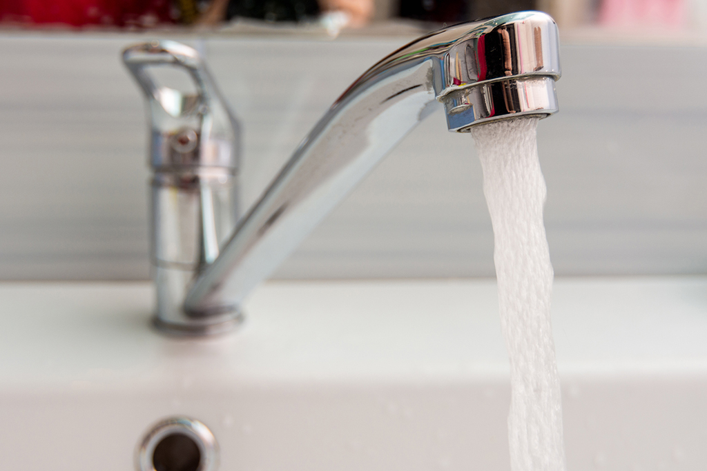 How A Plumbing Service Looks For The Signs Of High Water Pressure | Trinity, FL